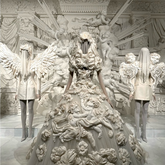 Meet your Posher, Lou <3 - Picture 9 of 11